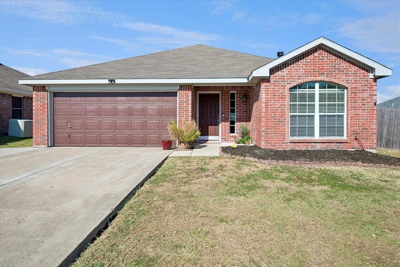 417 Pin Oak Lane, Royse City TX 75189