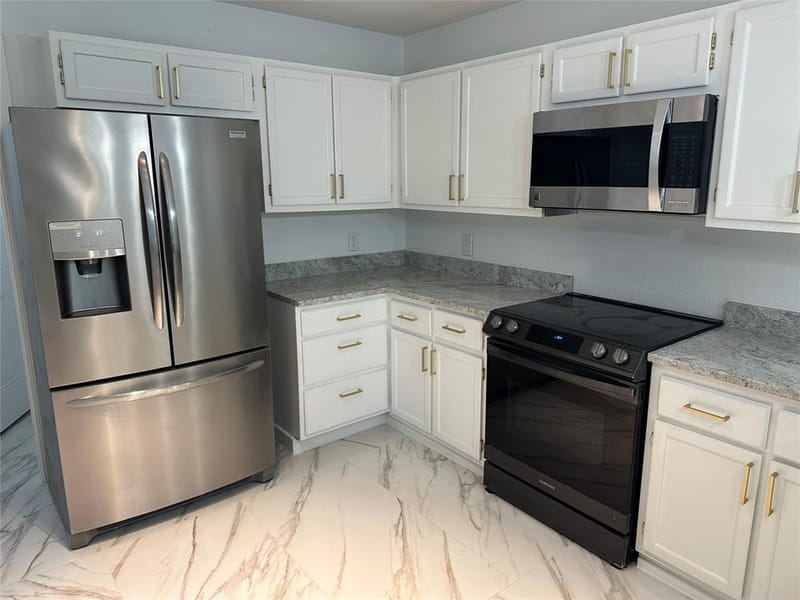 841 Collins Boulevard, Cedar Hill TX 75104 - Photo 10