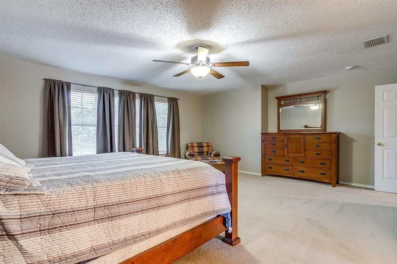 332 Sunset Oaks Drive, Fort Worth TX 76112 - Photo 26