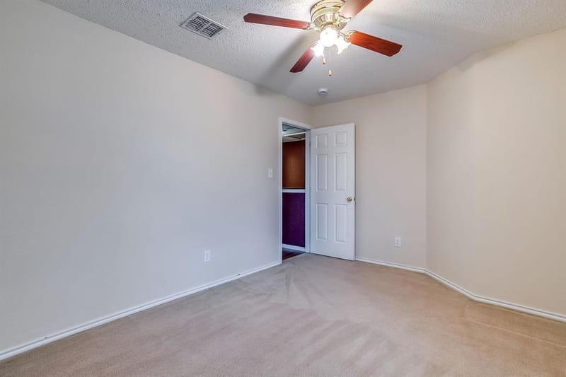 332 Sunset Oaks Drive, Fort Worth TX 76112 - Photo 34