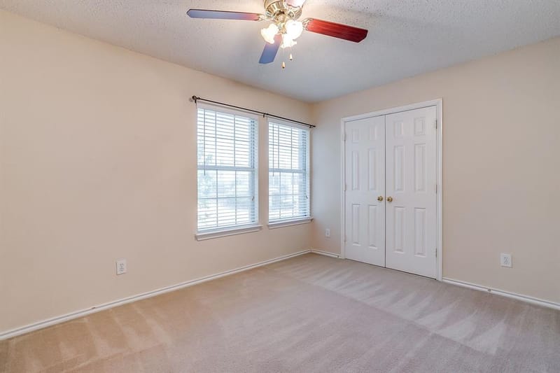332 Sunset Oaks Drive, Fort Worth TX 76112 - Photo 33