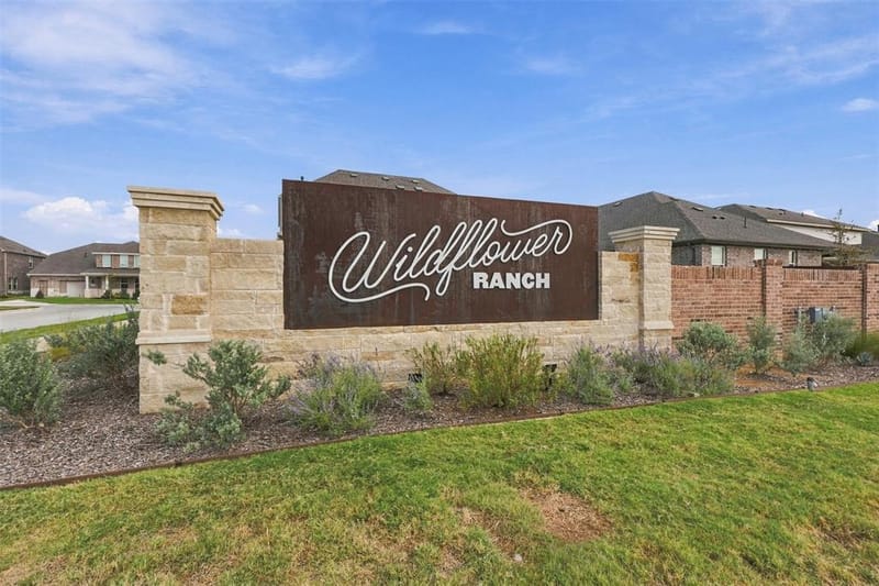 16917 Leatherflower Boulevard, Justin TX 76247 - Photo 26