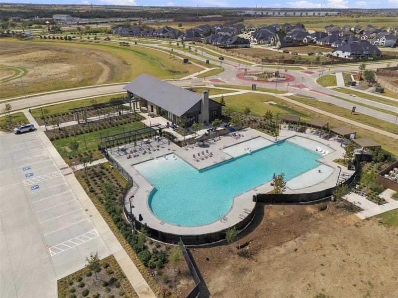 16917 Leatherflower Boulevard, Justin TX 76247 - Photo 39