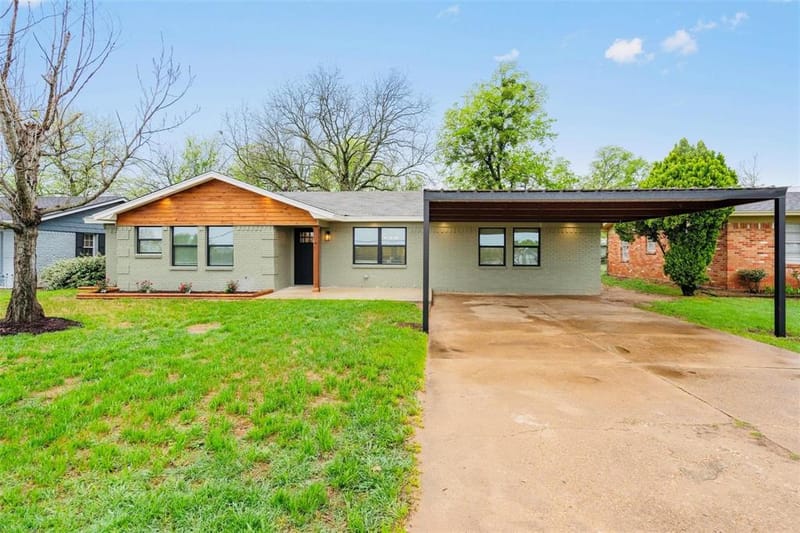 504 N Main Street, McGregor TX 76657
