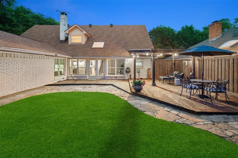 8817 Arborside Drive, Dallas TX 75243 - Photo 2