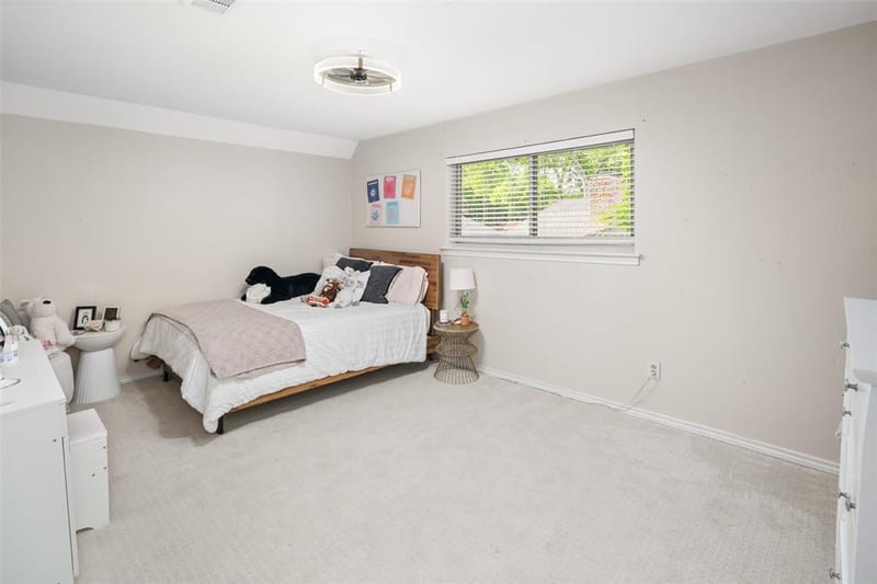 8817 Arborside Drive, Dallas TX 75243 - Photo 15