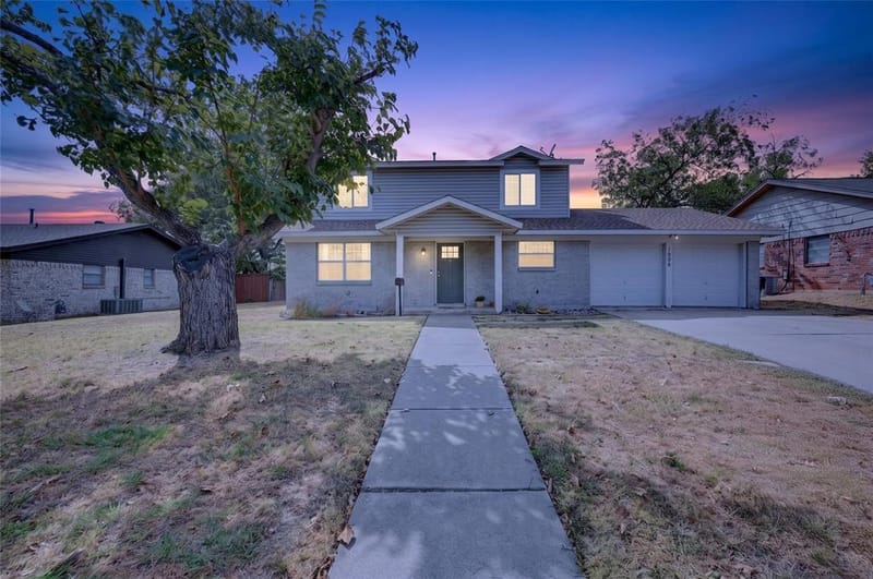 1804 Mims Street, Fort Worth TX 76112