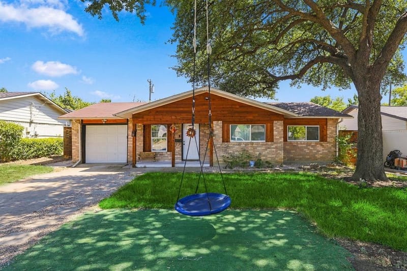 3214 Parker Street, Irving TX 75062 - Photo 3