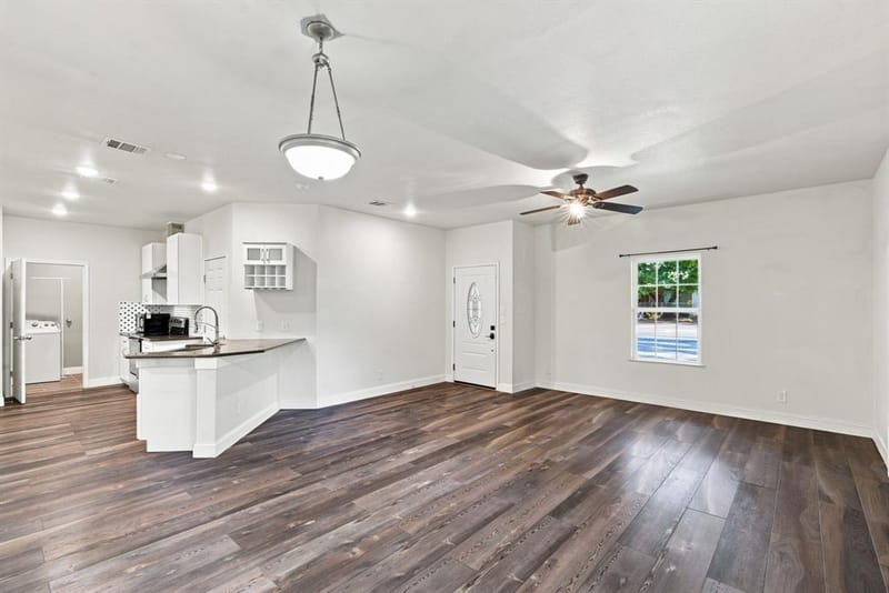 1837 Jennifer Court, Pelican Bay TX 76020 - Photo 8