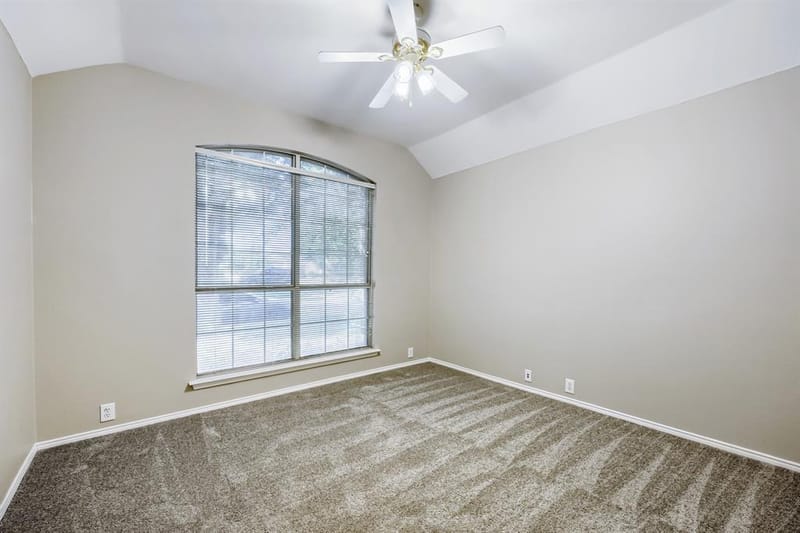 605 Oakbrook Drive, Burleson TX 76028 - Photo 23