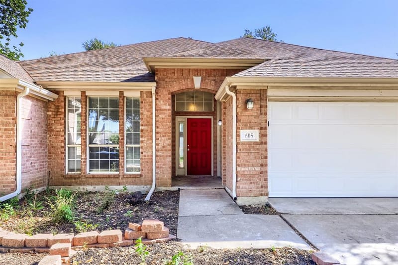 605 Oakbrook Drive, Burleson TX 76028 - Photo 3
