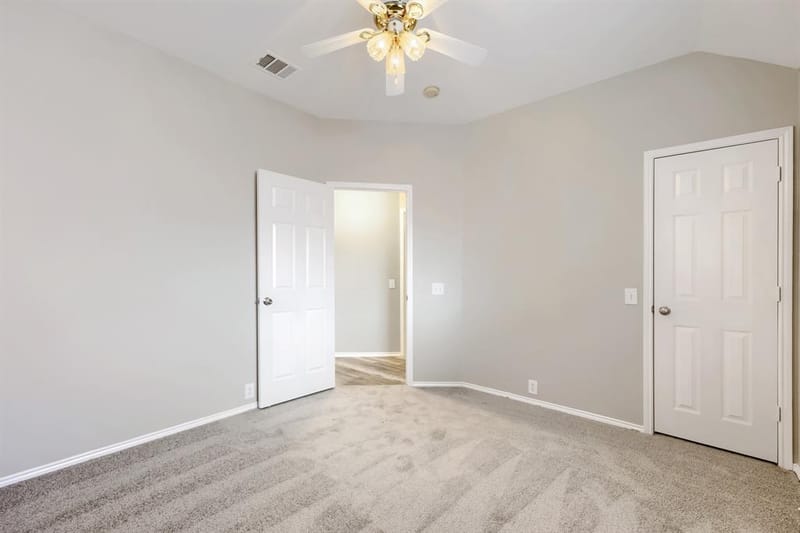 605 Oakbrook Drive, Burleson TX 76028 - Photo 18