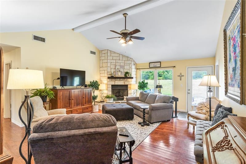 1088 Bub Hill Road, Whitewright TX 75491 - Photo 28