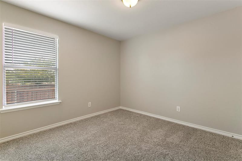 14032 Sand Hills Drive, Fort Worth TX 76052 - Photo 16