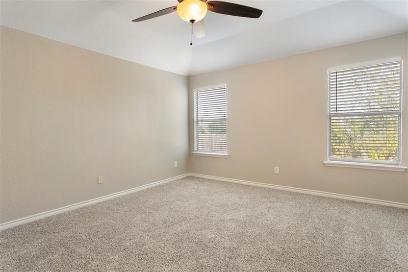 14032 Sand Hills Drive, Fort Worth TX 76052 - Photo 18