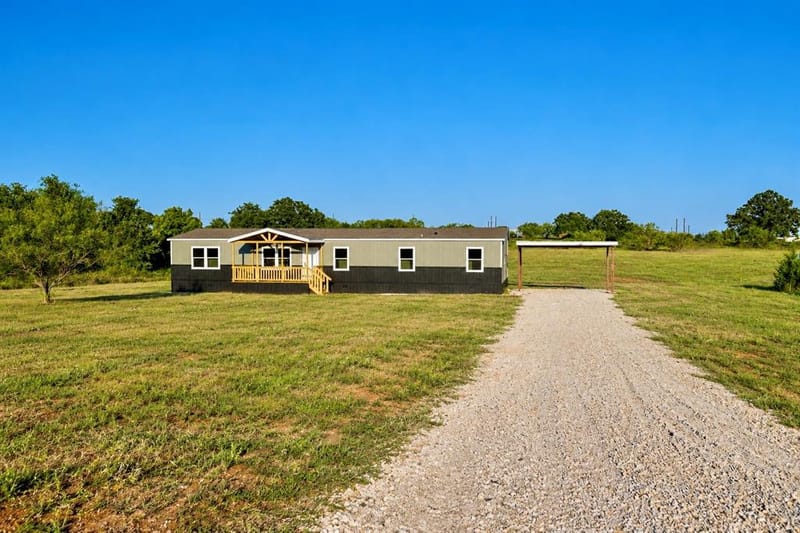 2012 Buffet Way, Poolville TX 76487