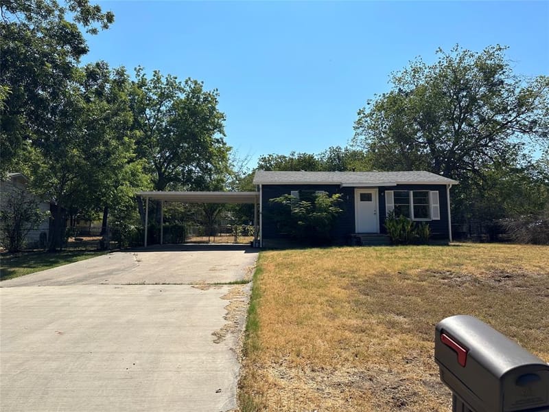 137 Lynn Drive, Azle TX 76020 - Photo 14
