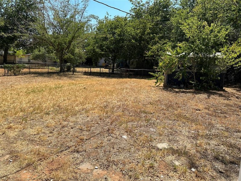 137 Lynn Drive, Azle TX 76020 - Photo 15
