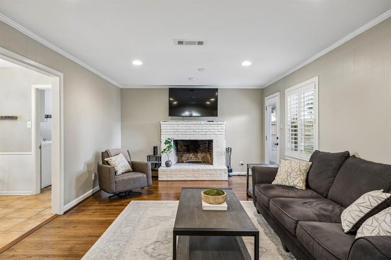 10507 Royalwood Drive, Dallas TX 75238 - Photo 7