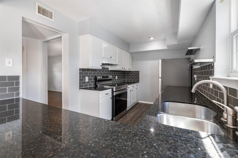 1821 E Grauwyler Road # 187, Irving TX 75061 - Photo 13