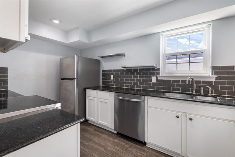 1821 E Grauwyler Road # 187, Irving TX 75061 - Photo 16