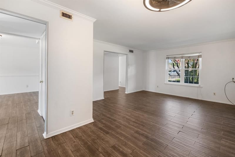 1821 E Grauwyler Road # 187, Irving TX 75061 - Photo 4