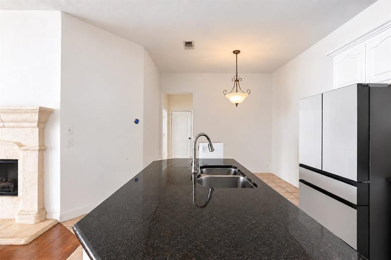722 Arbol, Irving TX 75039 - Photo 9