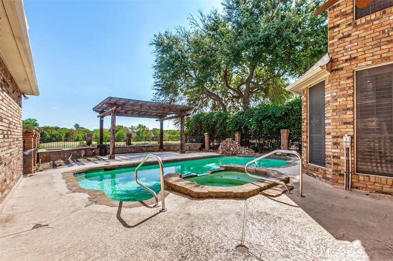 2605 Oak Point Drive, Garland TX 75044 - Photo 23