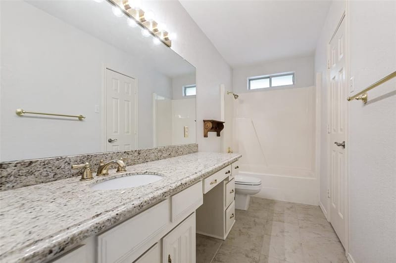 2605 Oak Point Drive, Garland TX 75044 - Photo 17