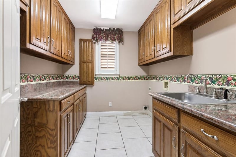 2605 Oak Point Drive, Garland TX 75044 - Photo 11