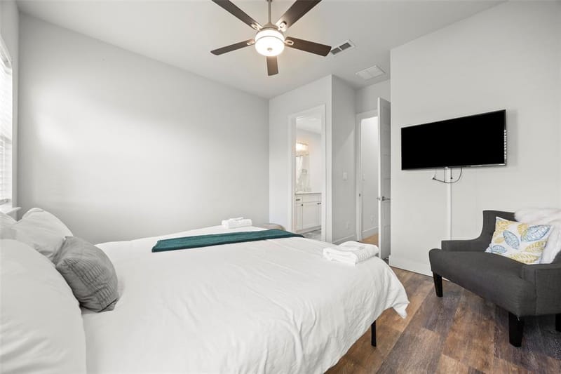 2009 N Prairie Avenue # 2009, Dallas TX 75204 - Photo 37