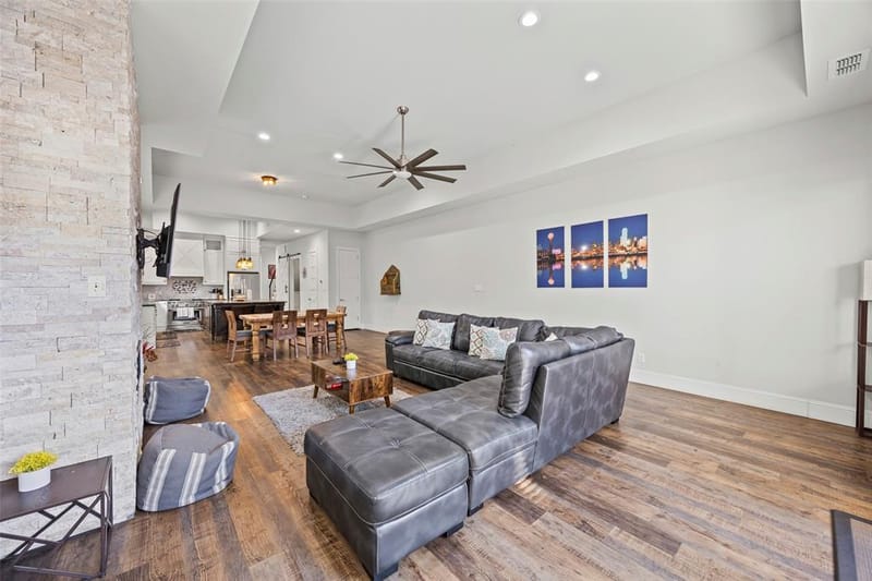 2011 N Prairie Avenue # 2011, Dallas TX 75204 - Photo 17