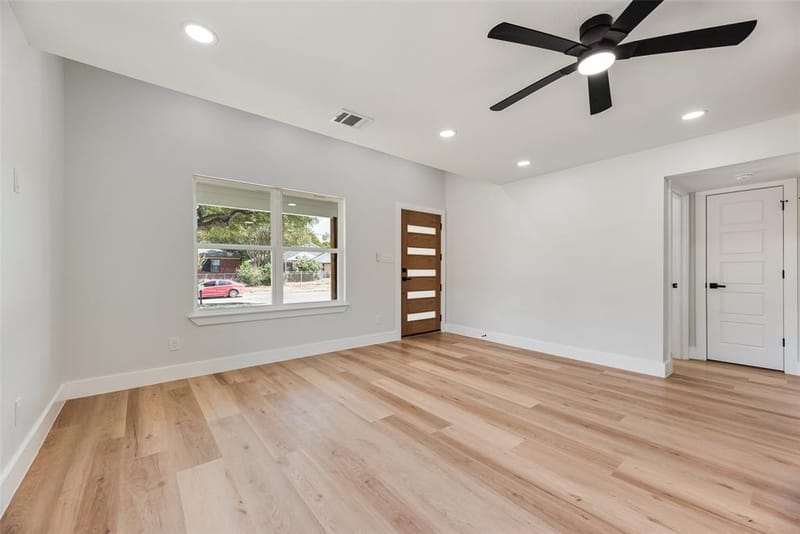 3815 Harlingen Street, Dallas TX 75212 - Photo 13
