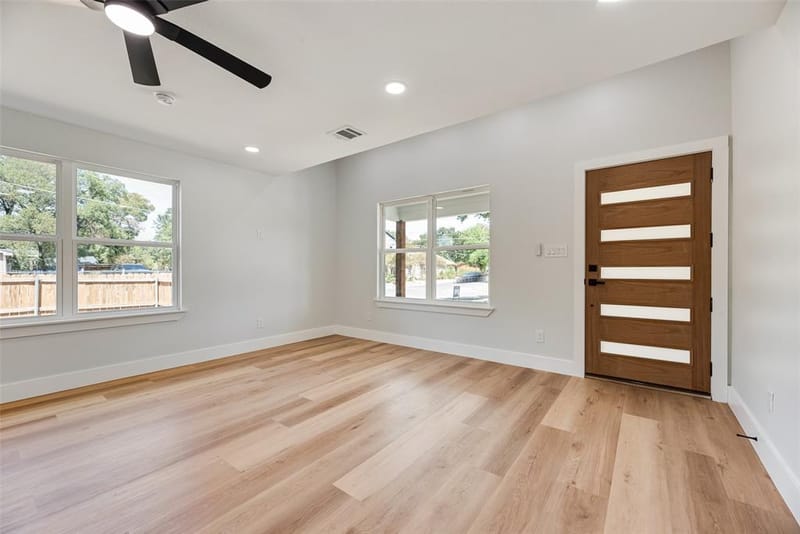3815 Harlingen Street, Dallas TX 75212 - Photo 12