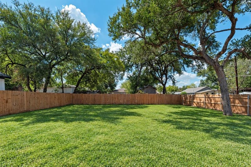 3815 Harlingen Street, Dallas TX 75212 - Photo 38