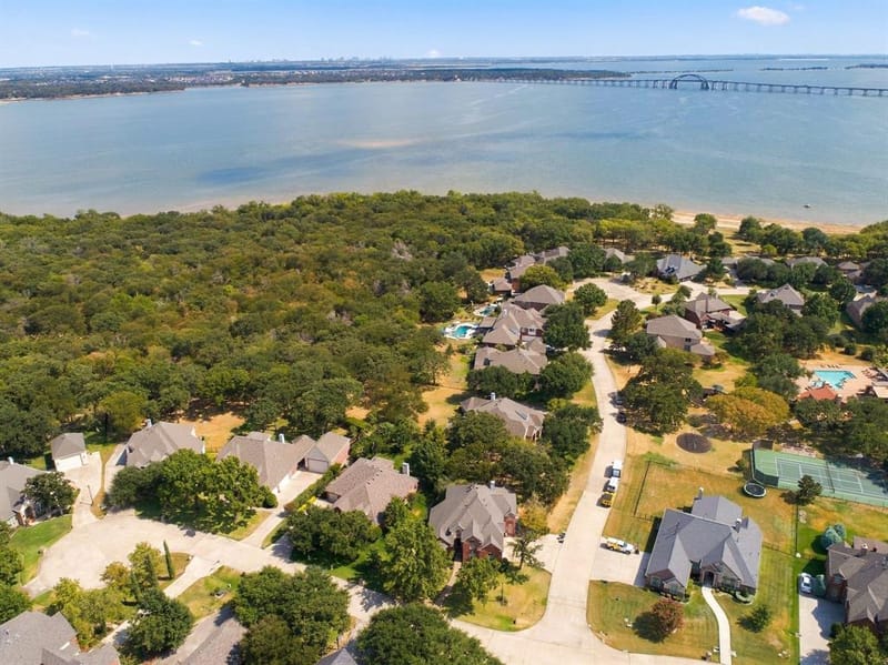 700 Paradise Cove, Shady Shores TX 76208 - Photo 24