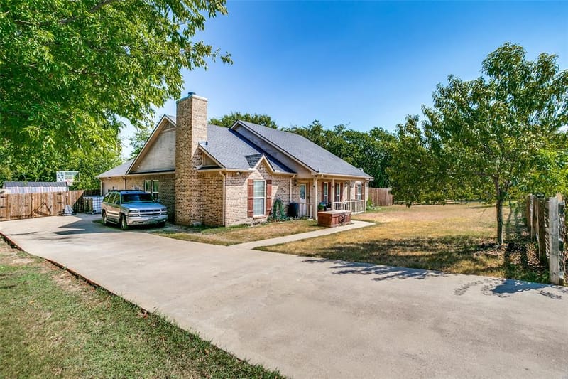 7647 Blanchard Way, Fort Worth TX 76126 - Photo 2