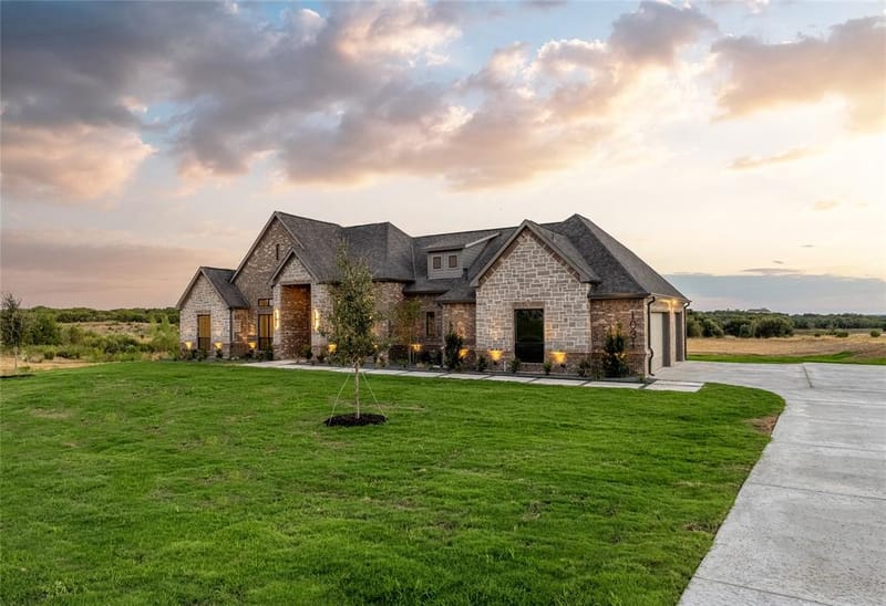 1031 Ranch Vista Road, Granbury TX 76049 - Photo 3