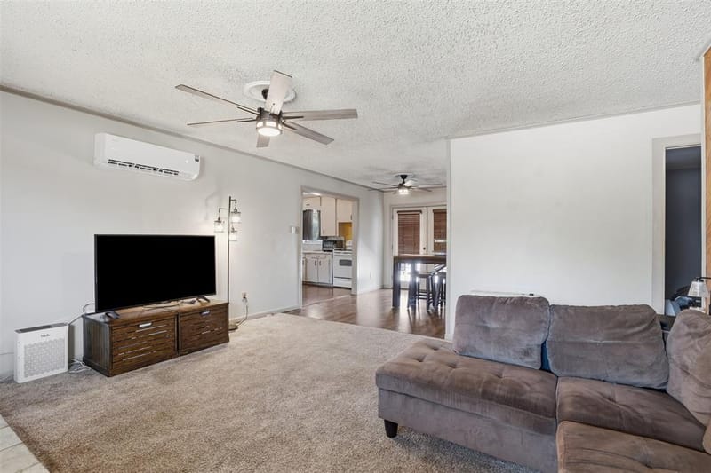 4304 Hodgkins Road, Lake Worth TX 76135 - Photo 7