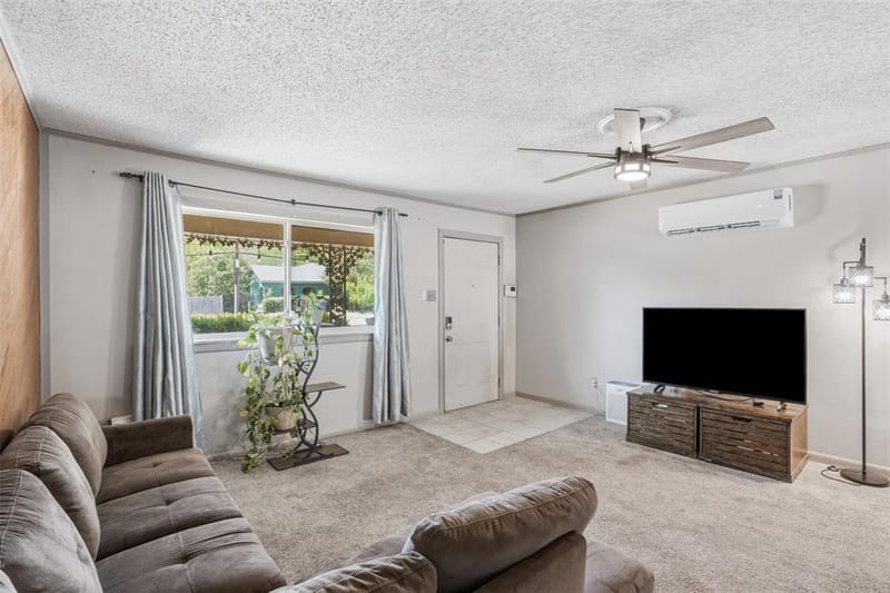 4304 Hodgkins Road, Lake Worth TX 76135 - Photo 8