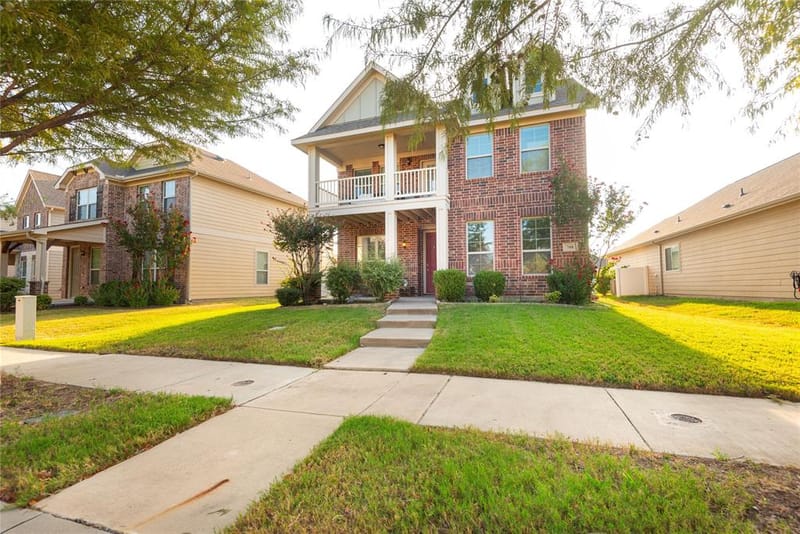 708 Whitemarsh Drive, Aubrey TX 76227 - Photo 3