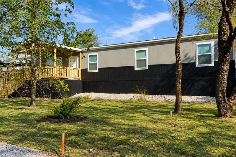 309 Lark Meadow Drive, Runaway Bay TX 76426 - Photo 6