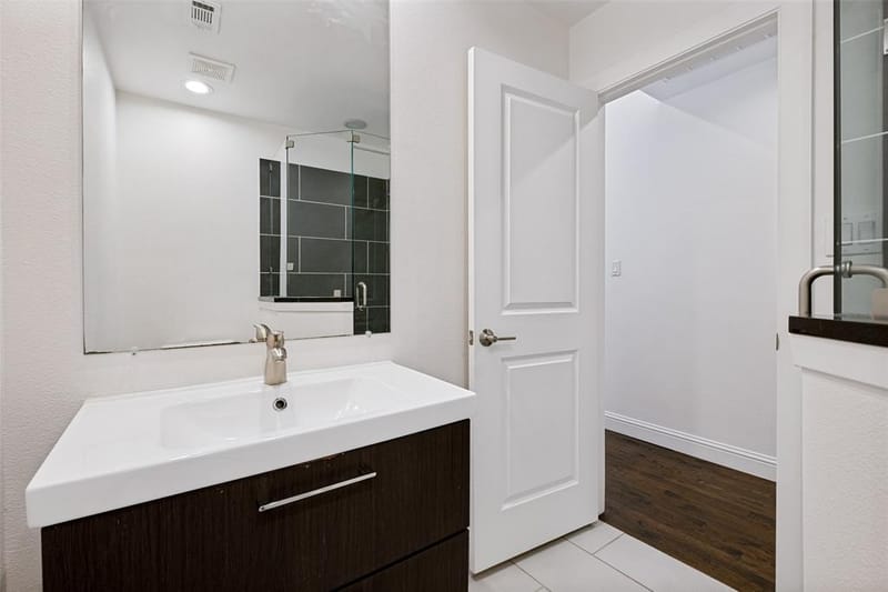 6524 Kenwell Street, Dallas TX 75209 - Photo 17