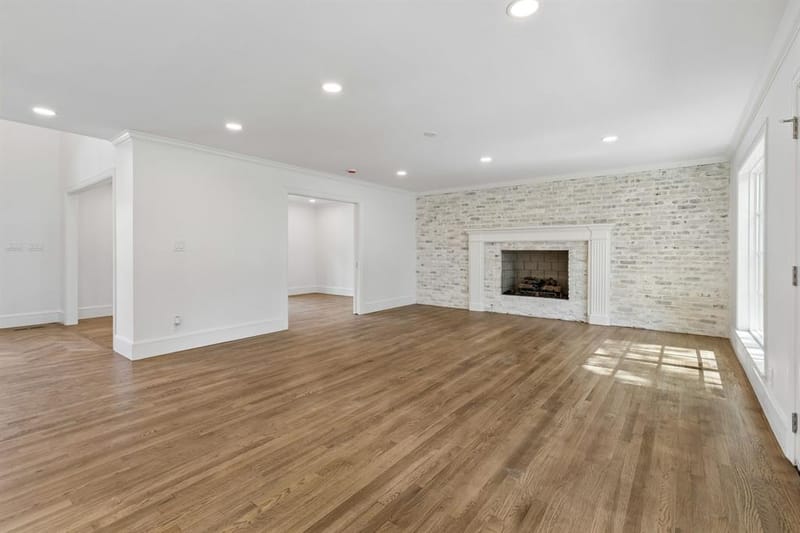 13907 Carillon Drive, Dallas TX 75240 - Photo 12