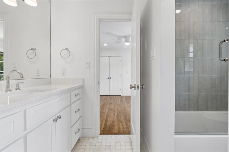 13907 Carillon Drive, Dallas TX 75240 - Photo 26