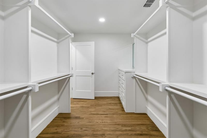 13907 Carillon Drive, Dallas TX 75240 - Photo 20