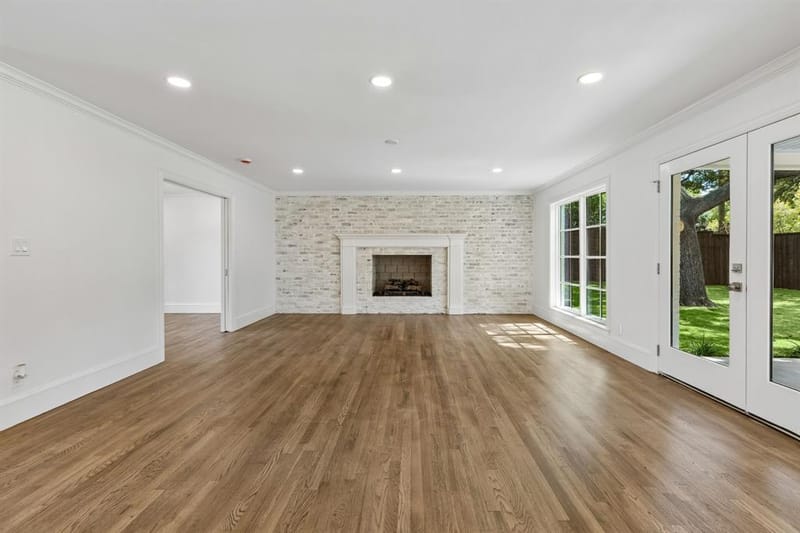 13907 Carillon Drive, Dallas TX 75240 - Photo 11