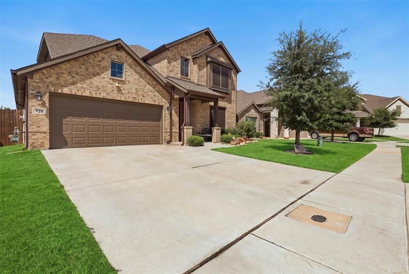 728 Ruellia Street, Weatherford TX 76086
