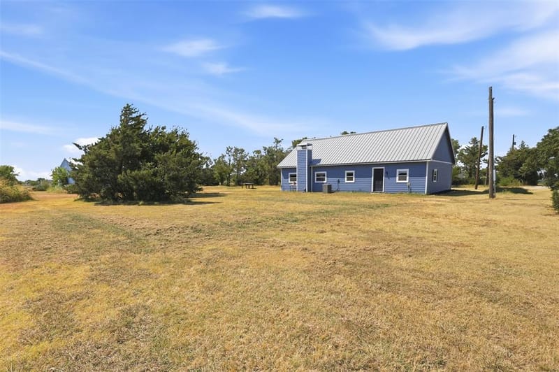 88 Green Meadow Drive, Valley View TX 76272 - Photo 15
