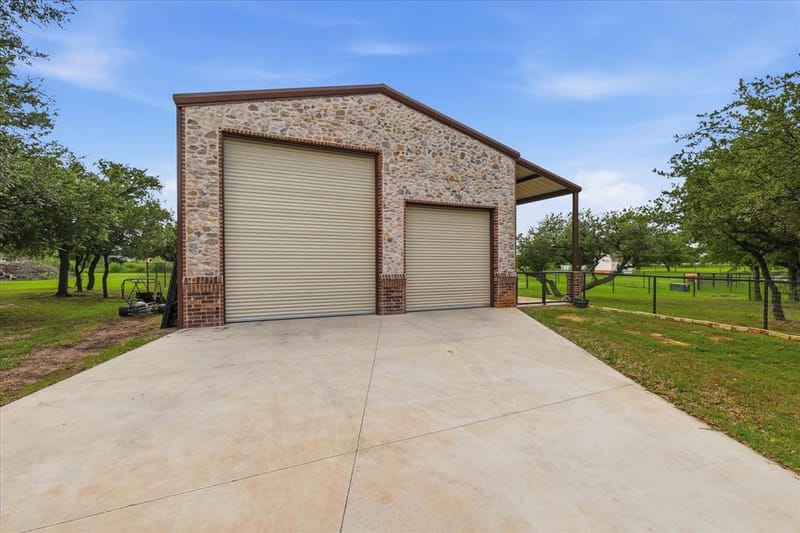 150 Blacktail Lane, Azle TX 76020 - Photo 30
